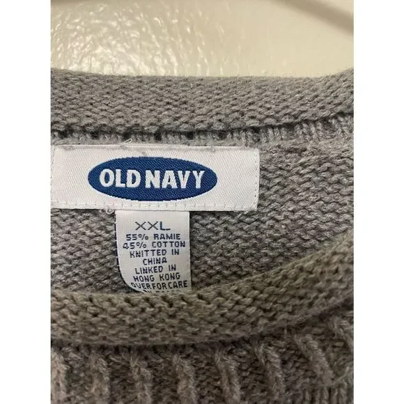 Old Navy Gray Crewneck Sweater with Ribbed Trim - Picture 3 of 3